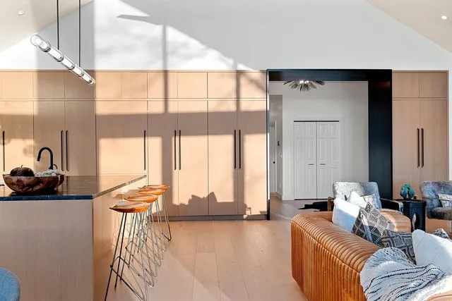 $2,350,000 | 2080 Greenleaf Road, De Pere, WI 54115