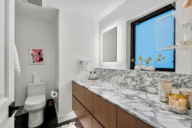 $2,350,000 | 2080 Greenleaf Road, De Pere, WI 54115