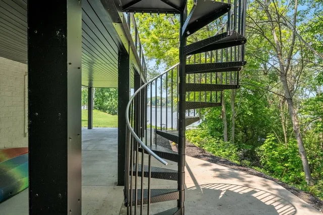 $2,350,000 | 2080 Greenleaf Road, De Pere, WI 54115