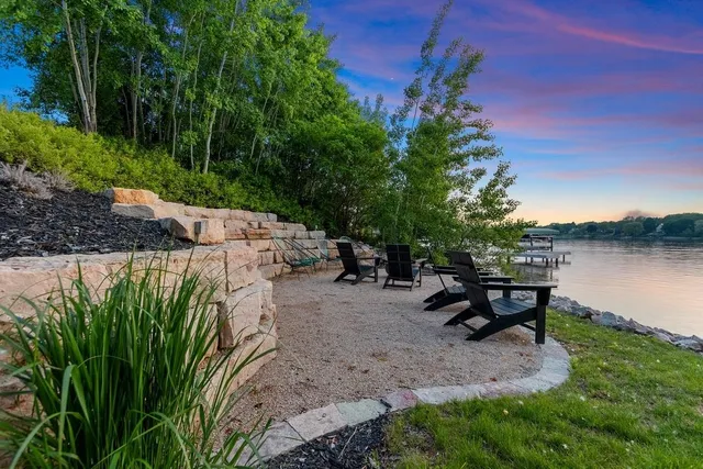 $2,350,000 | 2080 Greenleaf Road, De Pere, WI 54115