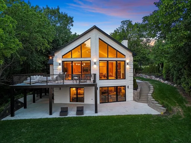 $2,350,000 | 2080 Greenleaf Road, De Pere, WI 54115