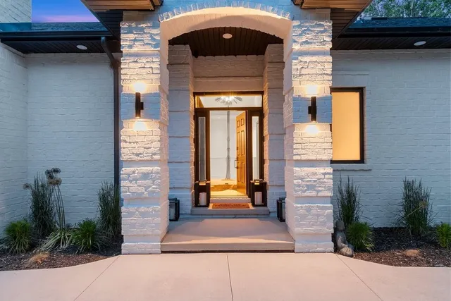 $2,350,000 | 2080 Greenleaf Road, De Pere, WI 54115