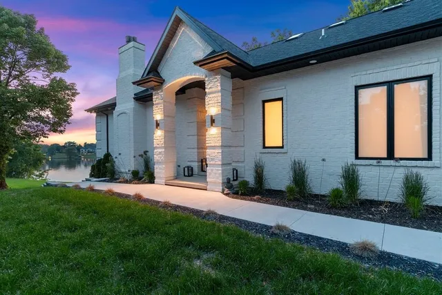 $2,350,000 | 2080 Greenleaf Road, De Pere, WI 54115