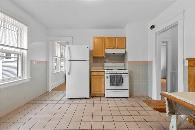 $589,000 | 166 Narragansett Street, Cranston, RI 02905