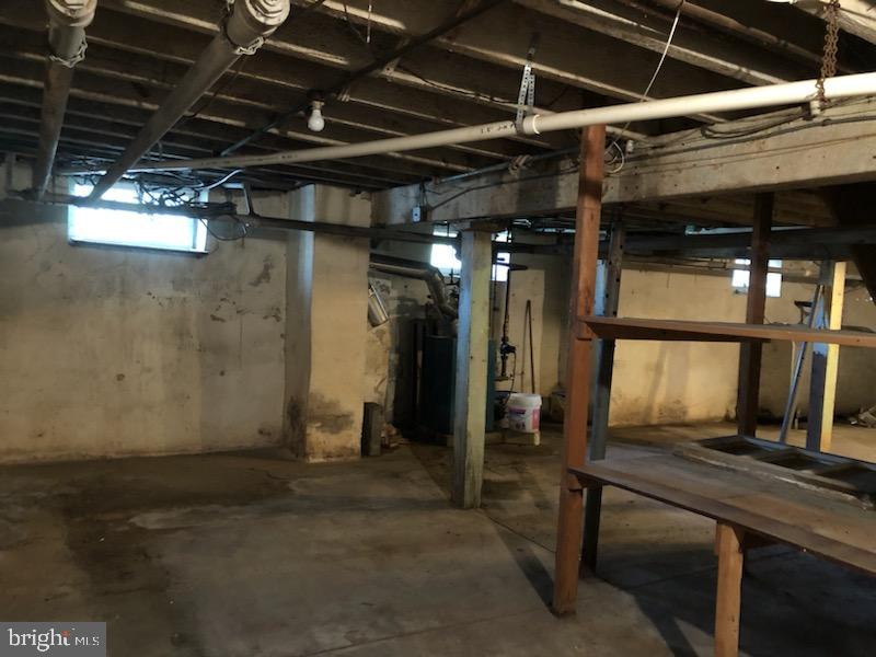 621 Gilham Street Philadelphia, PA 19111 - Photo 13 of 22