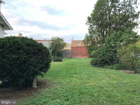621 Gilham Street Philadelphia, PA 19111 - Photo 3 of 22