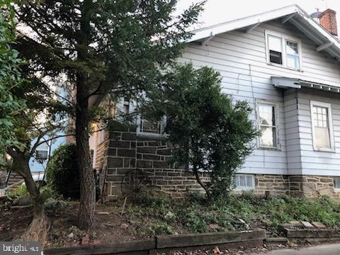 621 Gilham Street Philadelphia, PA 19111 - Photo 7 of 22