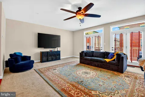 $785,000 | 505 Uptown Street, Gaithersburg, MD 20878