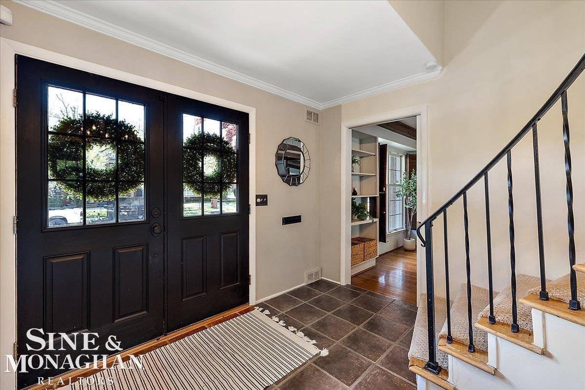 40 Warner Road Grosse Pointe Farms, MI 48236 - Photo 4 of 51