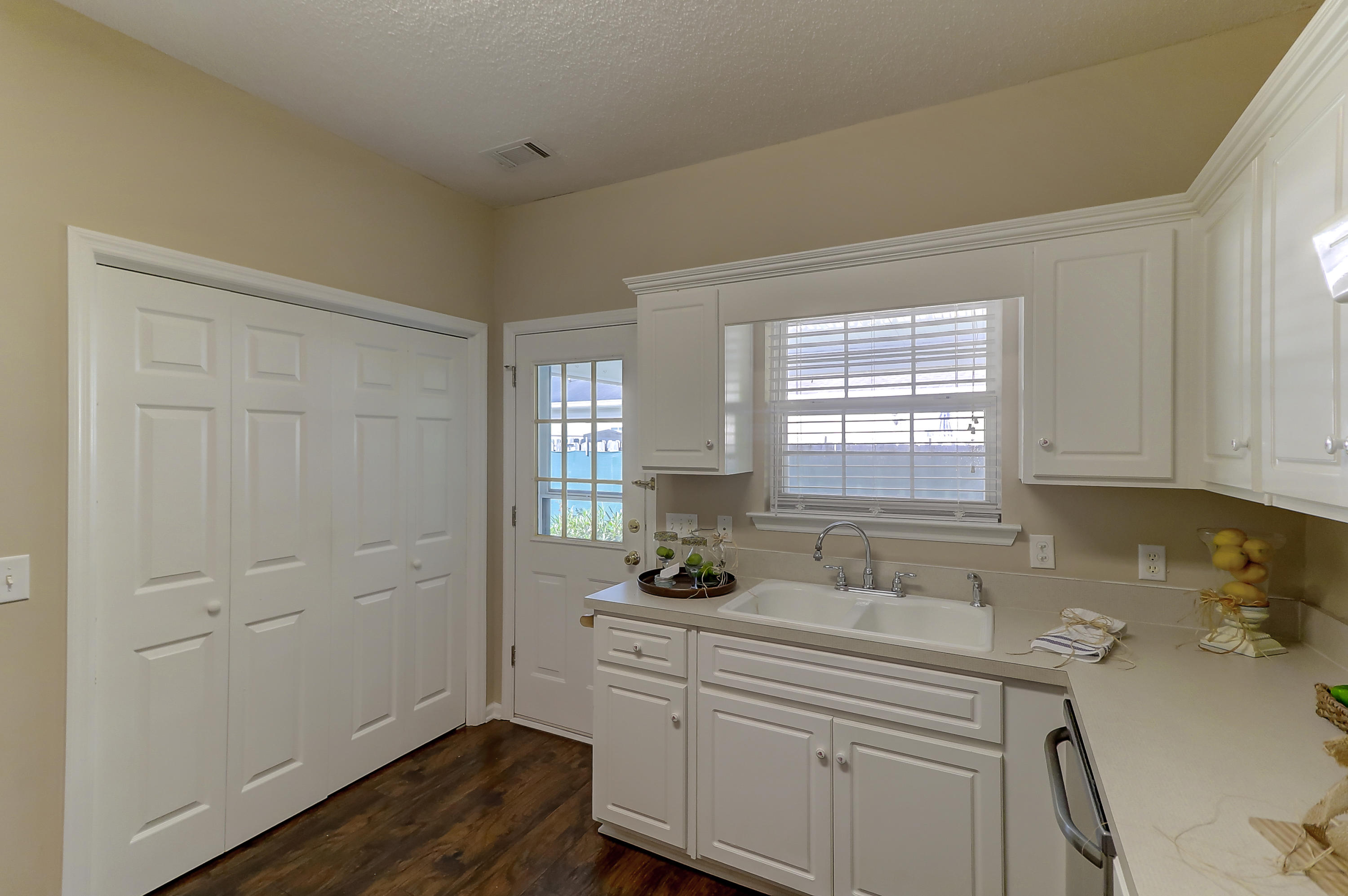 100 Bridgetown Road, Unit 6A Goose Creek, SC 29445 - Photo 8 of 36 100 Bridgetown 6A (29)