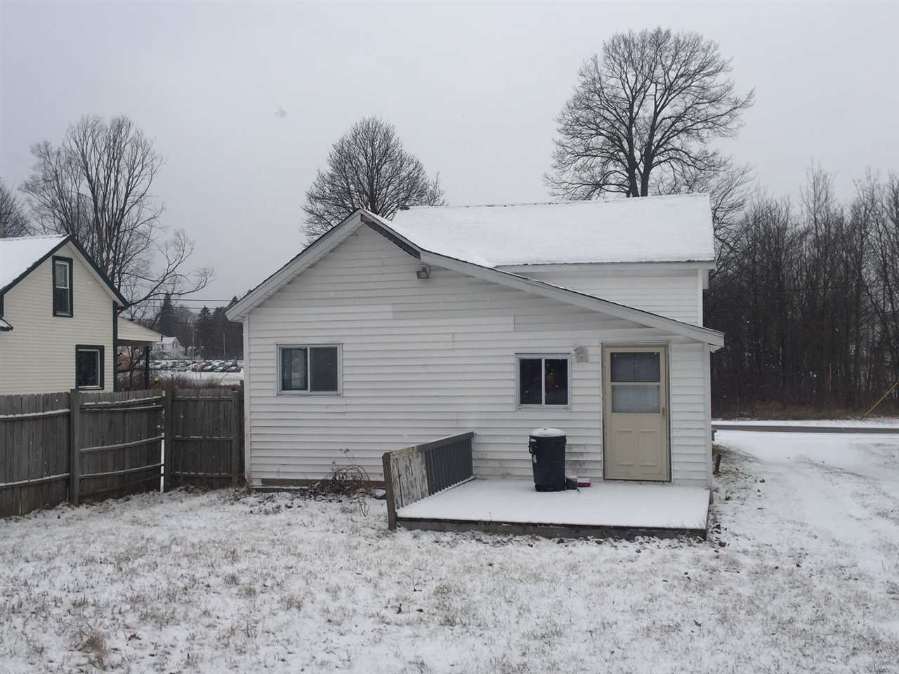 305 South Maple Street Manton, MI 49663 - Photo 6 of 33 1843559-5.JPG