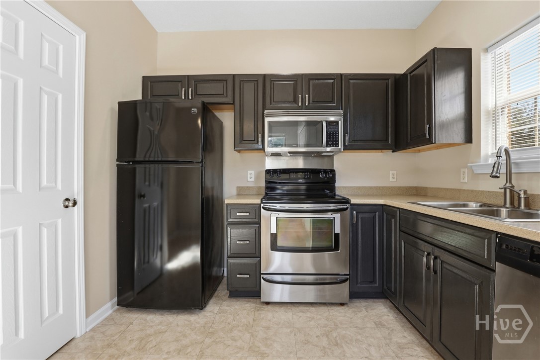 100 Coach House Square Pooler, GA 31322 - Photo 17 of 60