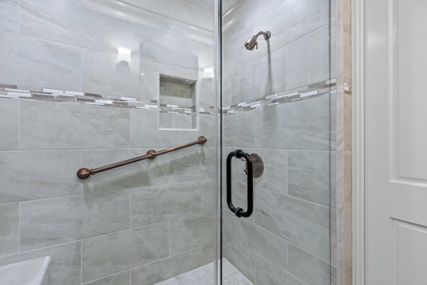 300 Oceanview Drive, Unit 401 La Selva Beach, CA 95076 - Photo 37 of 44 a bathroom with a shower