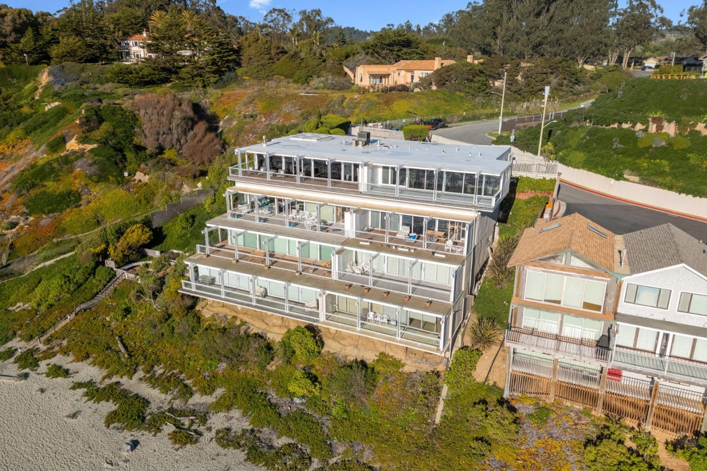300 Oceanview Drive, Unit 401 La Selva Beach, CA 95076 - Photo 4 of 44 a view of a large building