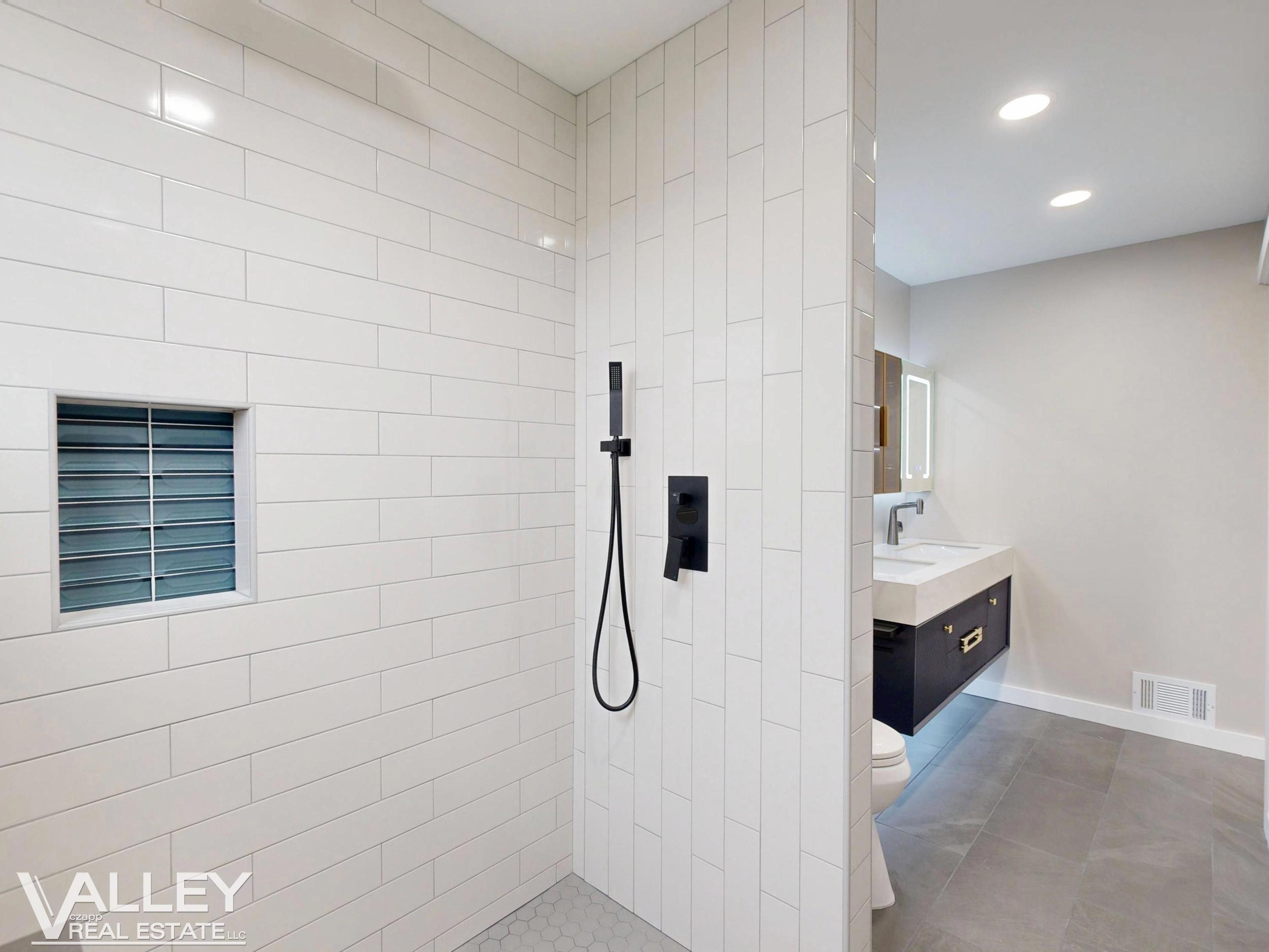 175 West Washington Road Freeland, MI 48623 - Photo 49 of 65