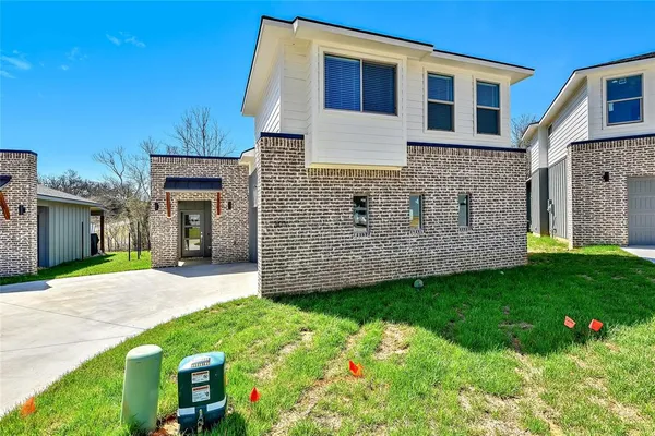 $273,000 | 3260 West Crawford Street, Unit 401, Denison, TX 75020