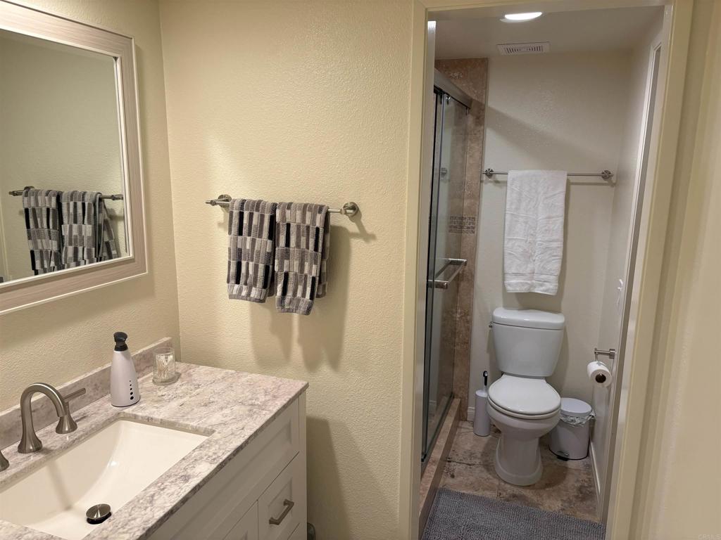 2352 Altisma Way, Unit 9 Carlsbad, CA 92009 - Photo 10 of 14