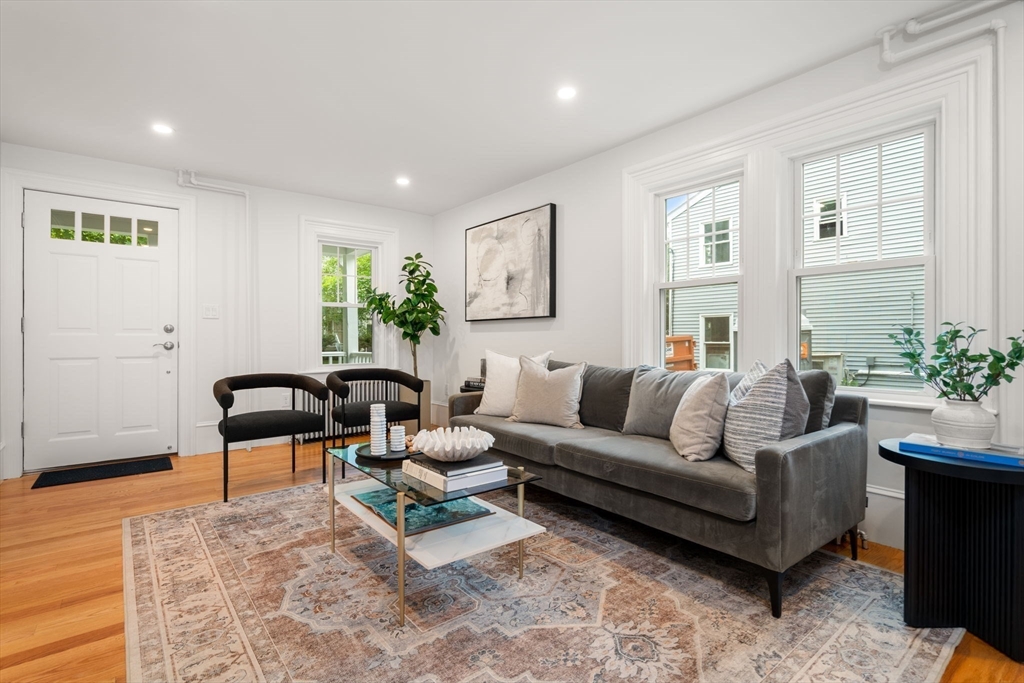 22 Carter Street Newton, MA 02460 - Photo 4 of 26