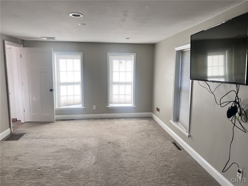 509 McLean Road Cortlandville, NY 13045 - Photo 14 of 34