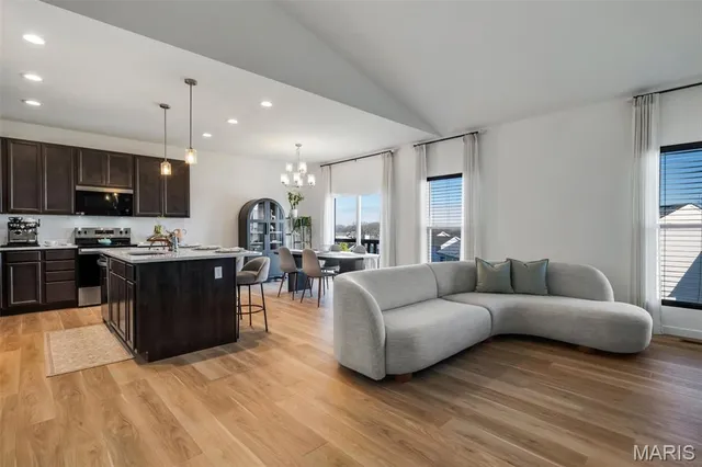 $405,000 | 4600 Annandale Avenue, Imperial, MO 63052