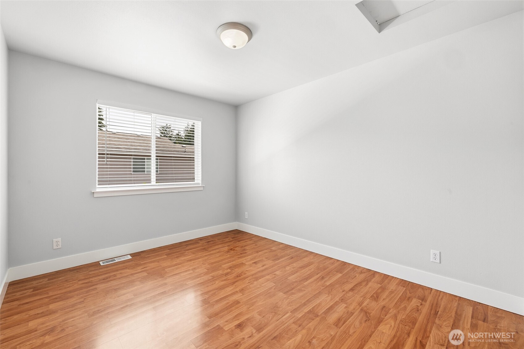 2402 119th Street Southwest, Unit C1 Everett, WA 98204 - Photo 24 of 39