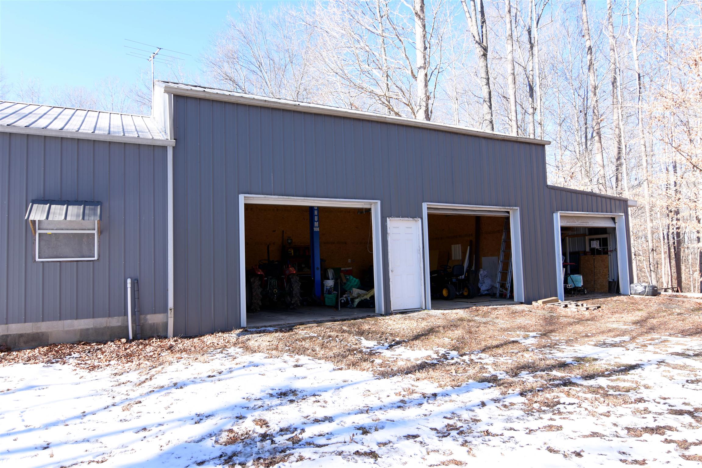 536 Urban Farms Road Manchester, TN 37355 - Photo 20 of 24 Over 1800sqft of garage space!