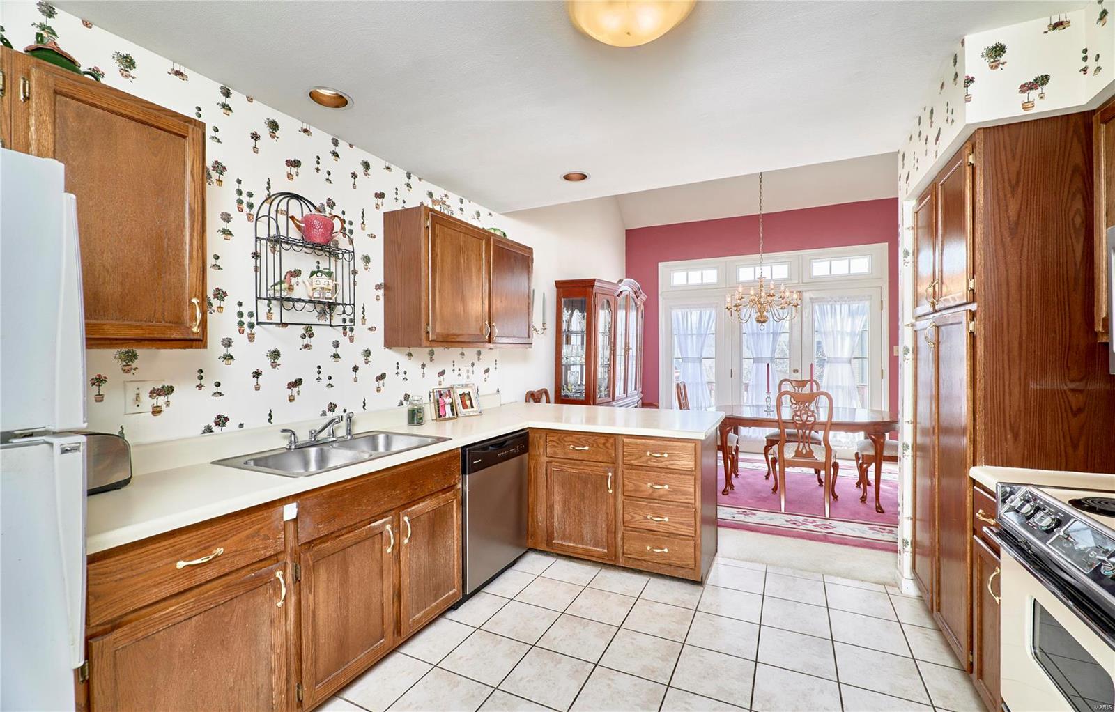 5527 Bourbeuse Common, Unit 6 Weldon Spring, MO 63304 - Photo 8 of 32