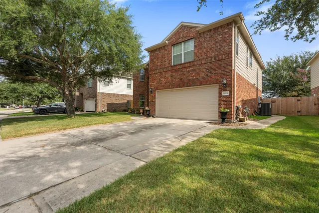 $299,900 | 11926 Green Willow Falls Drive, Tomball, TX 77375