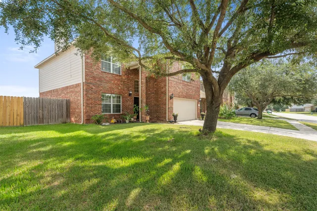 $299,900 | 11926 Green Willow Falls Drive, Tomball, TX 77375