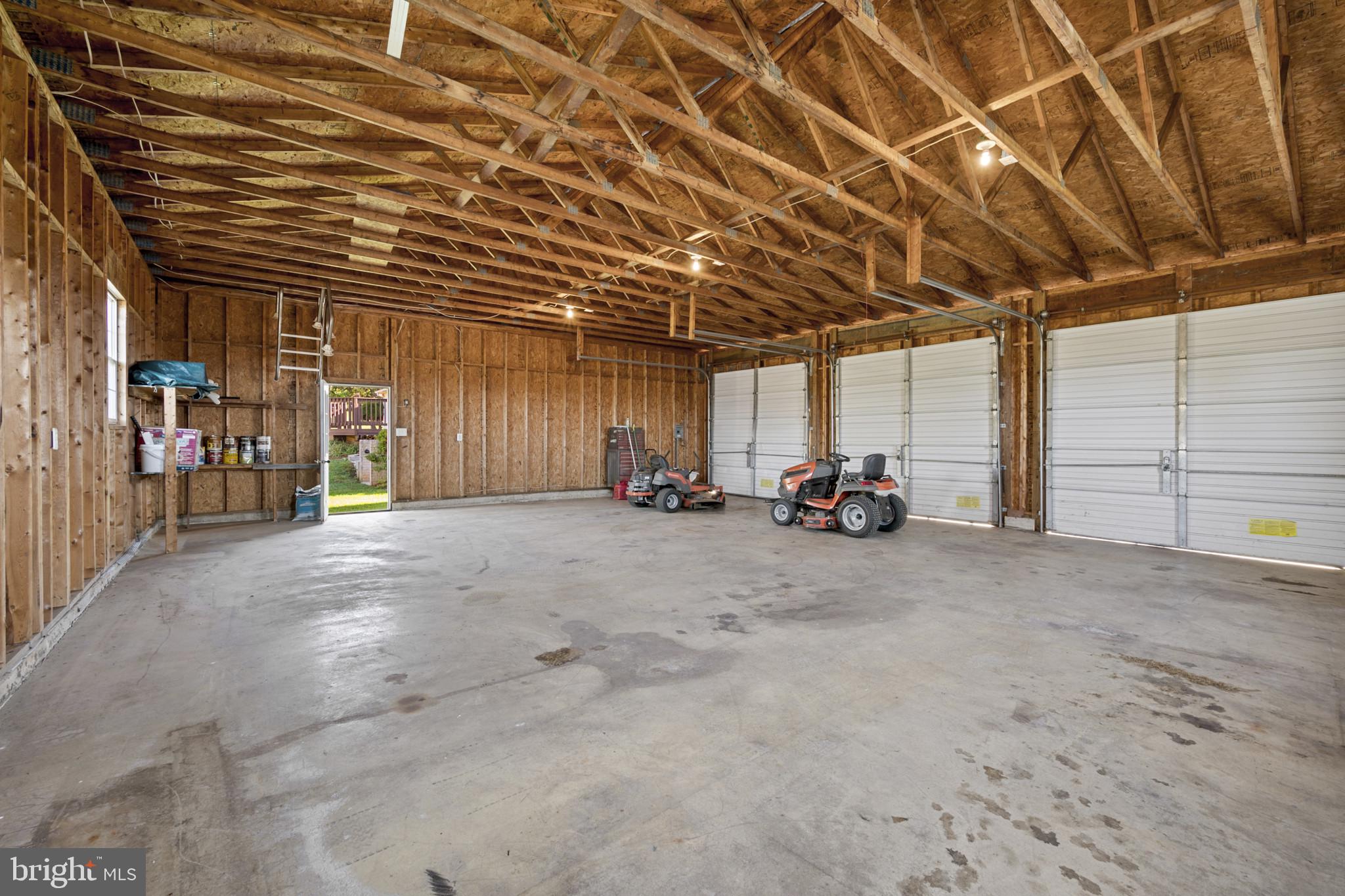 3226 Bidle Road Middletown, MD 21769 - Photo 31 of 49 a view of a room with gym equipment
