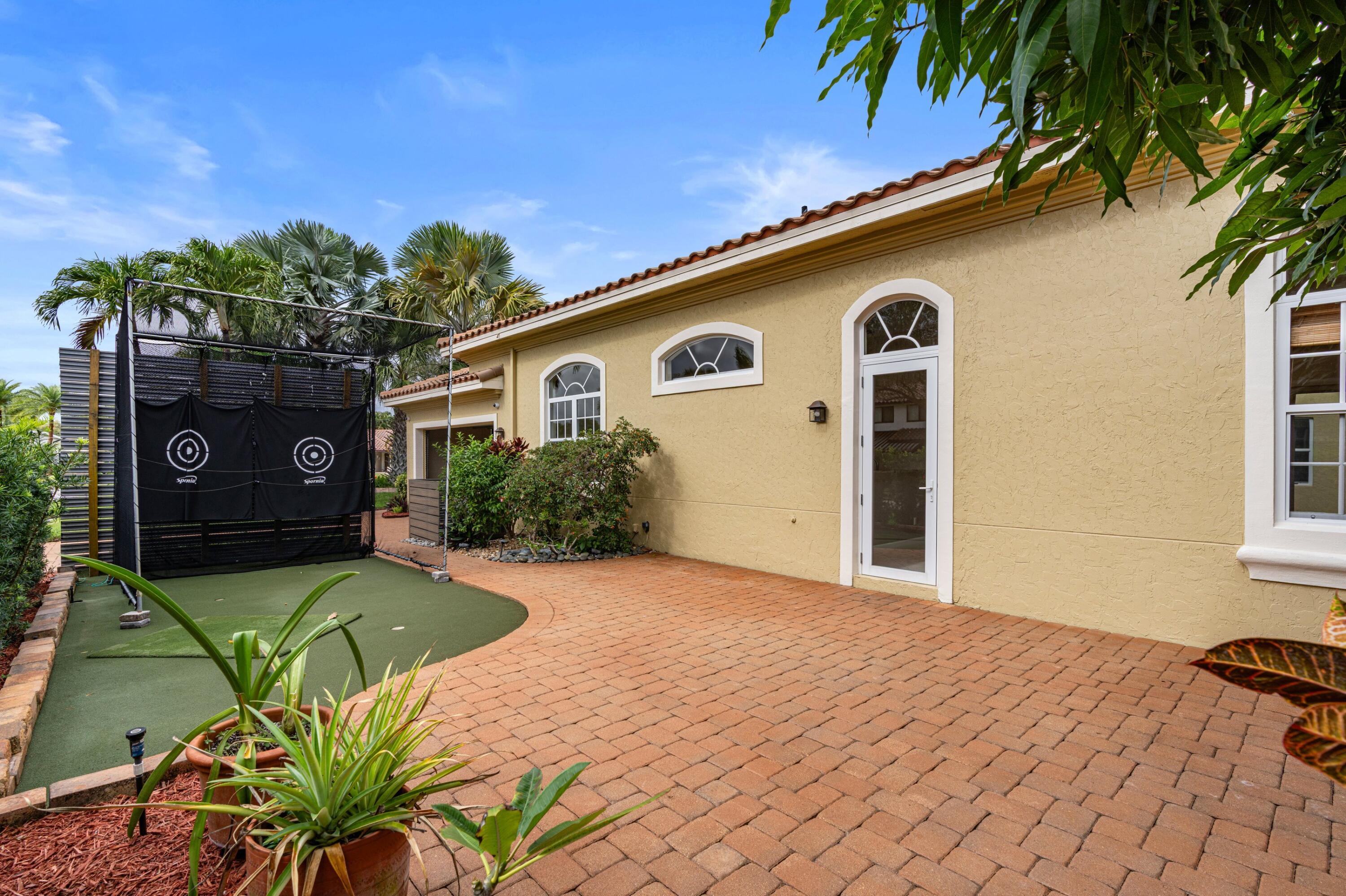 7348 East Country Club Boulevard Boca Raton, FL 33487 - Photo 22 of 50 Putting Green