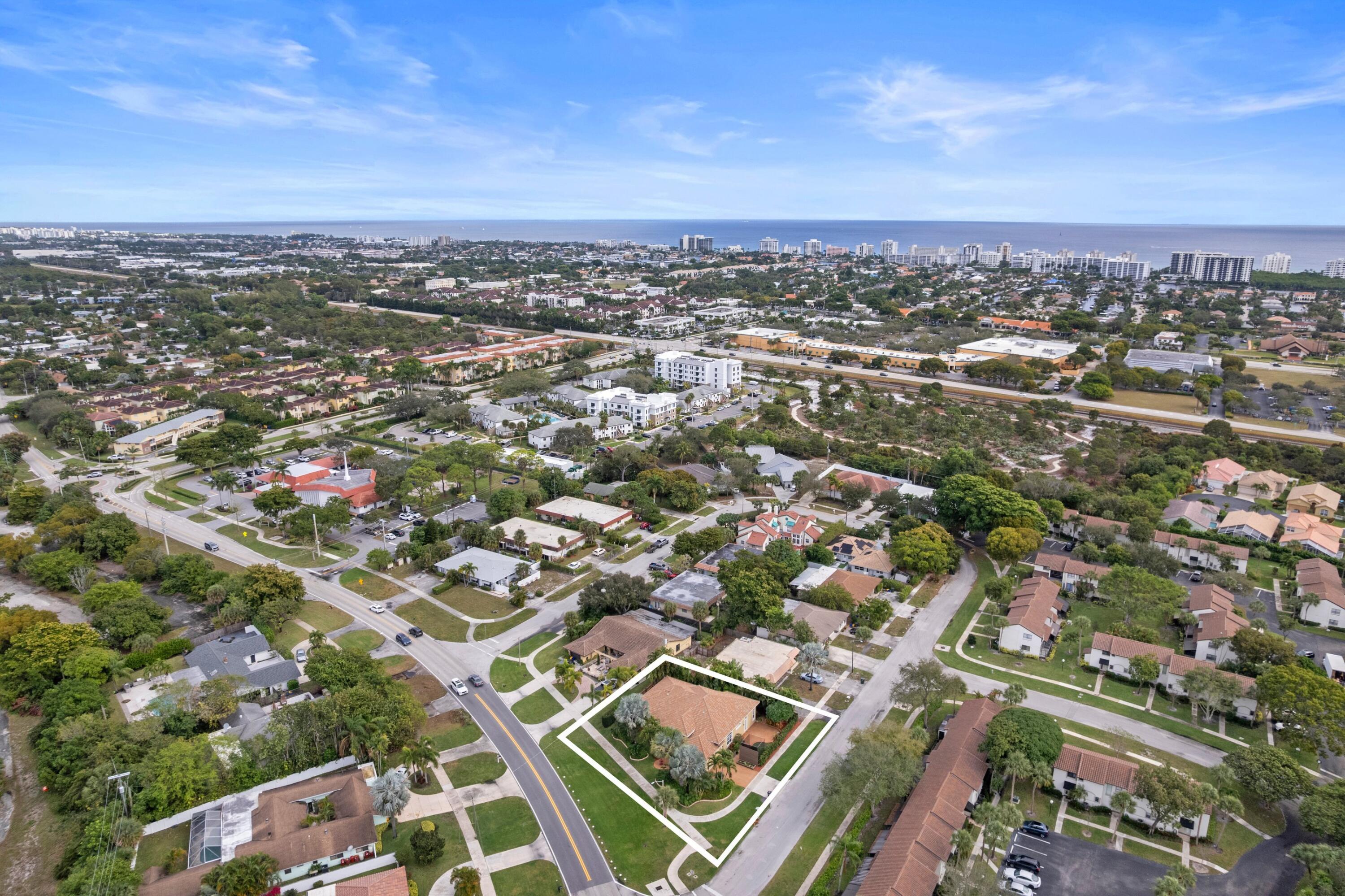 7348 East Country Club Boulevard Boca Raton, FL 33487 - Photo 31 of 50 Aerial Neighborhood View