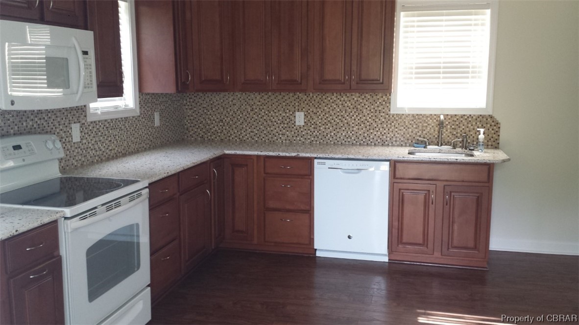 939 Possum Point Road Port Haywood, VA 23138 - Photo 11 of 22