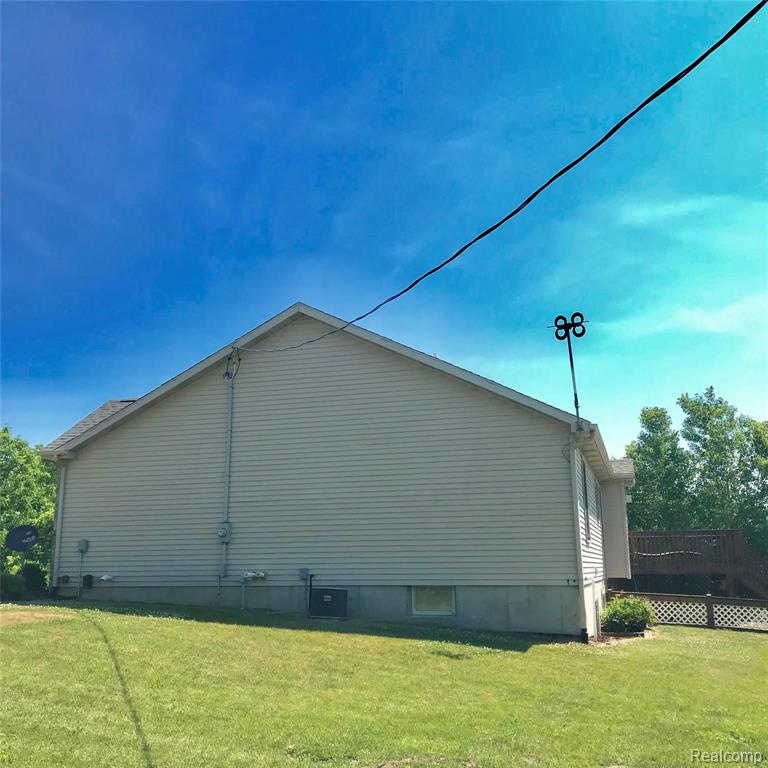 3405 West Winegar Road Perry, MI 48872 - Photo 3 of 27