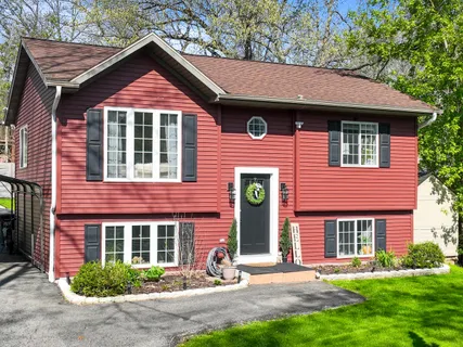 $368,500 | N3311 Queen Road, Geneva, WI 53147