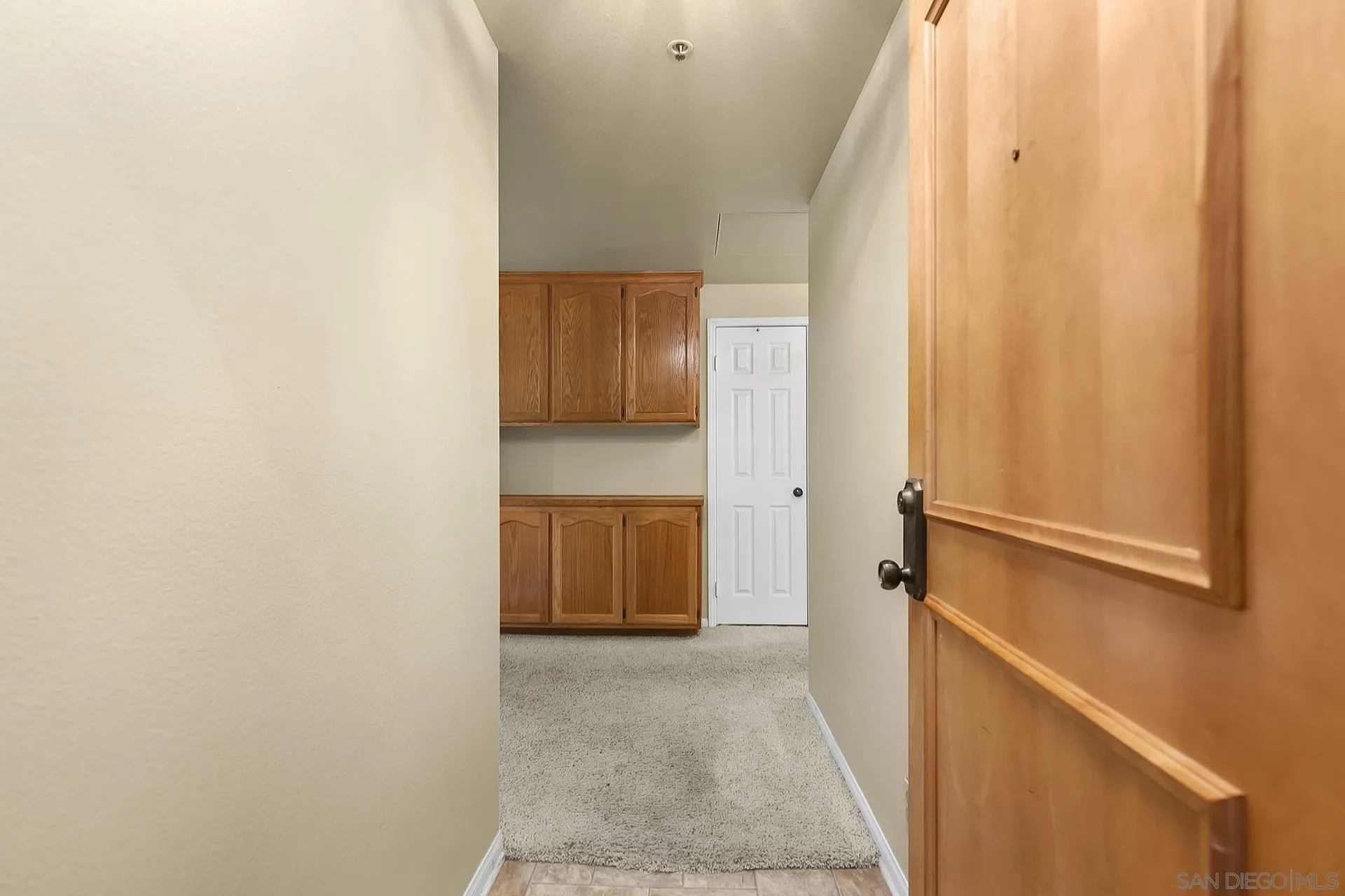 5875 Friars Road, Unit 4307 San Diego, CA 92110 - Photo 11 of 26 a view of an empty room
