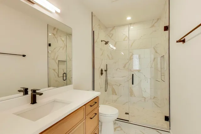 $3,600 | 1619 West Lawrence Avenue, Unit 2, Chicago, IL 60640