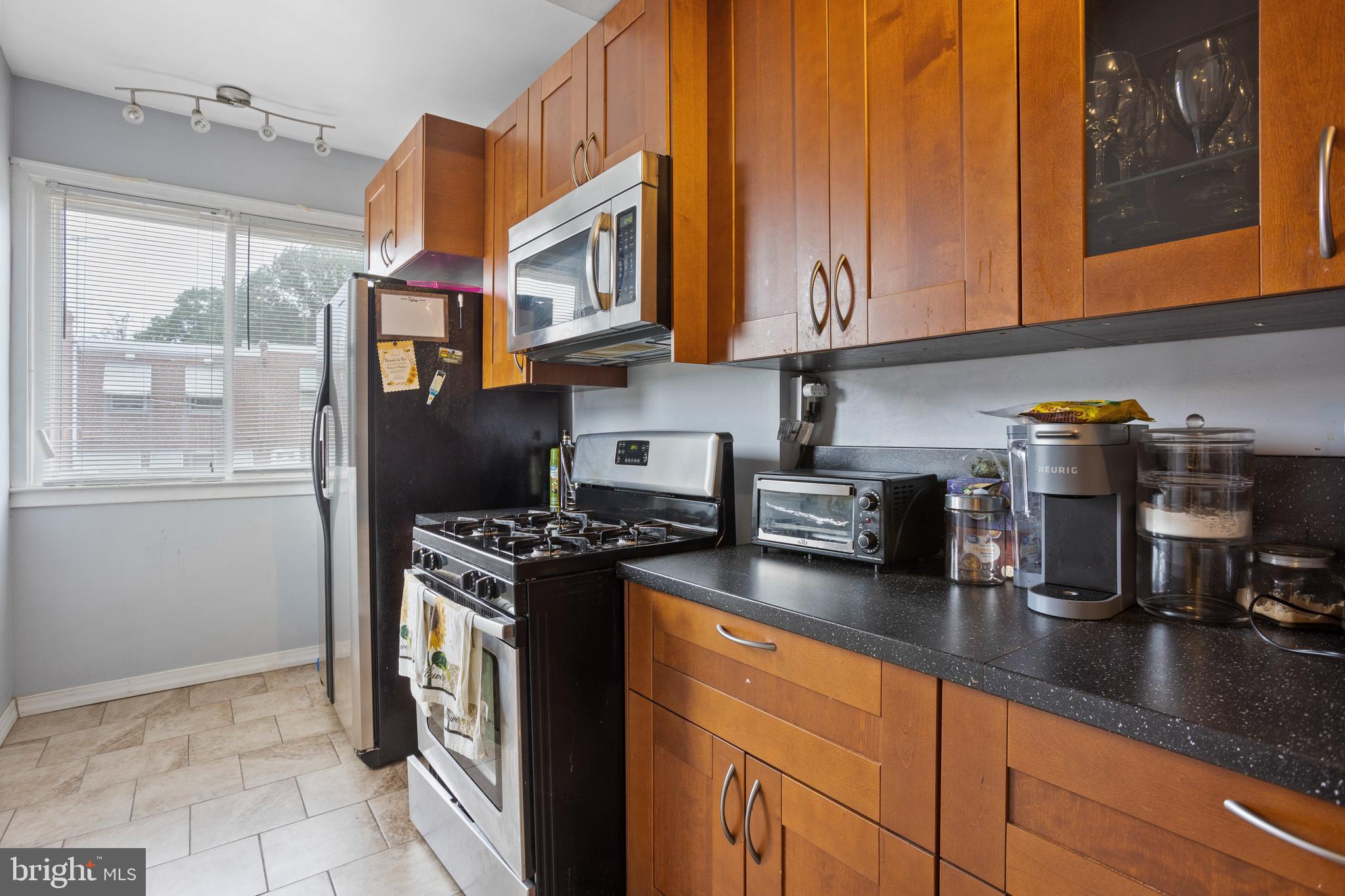940 Flanders Road Philadelphia, PA 19151 - Photo 11 of 21 Gallery Image 11