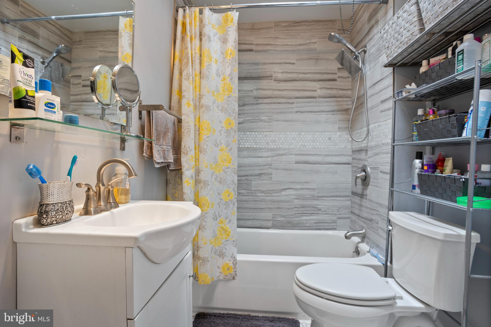 940 Flanders Road Philadelphia, PA 19151 - Photo 17 of 21 Gallery Image 17