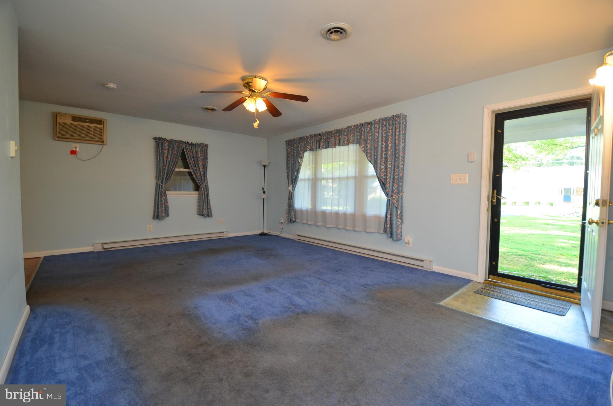 1230 Steamboat Road Shady Side, MD 20764 - Photo 12 of 42 Living room