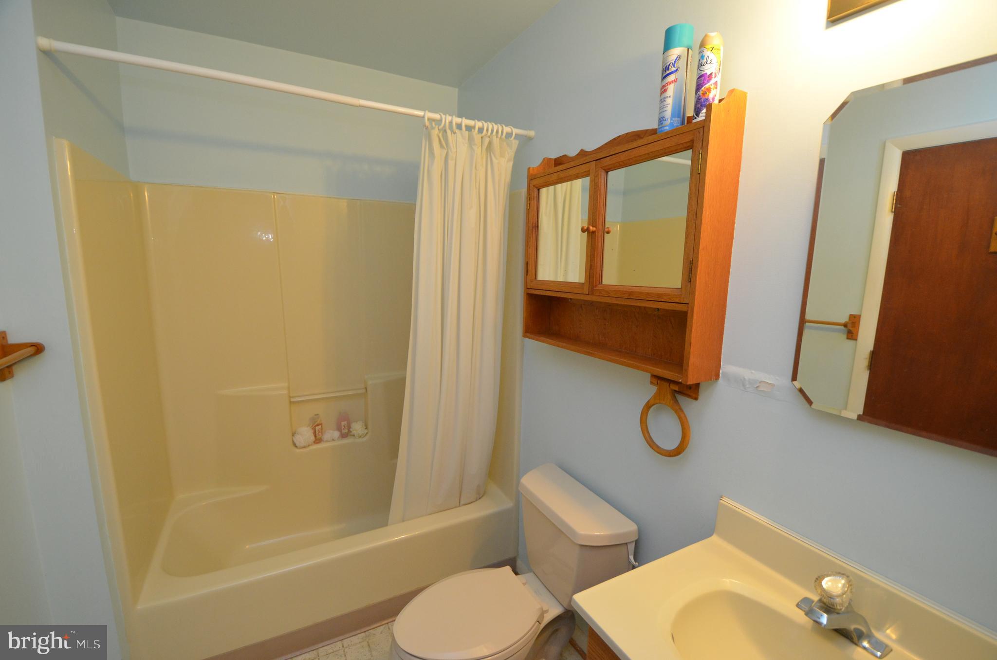 1230 Steamboat Road Shady Side, MD 20764 - Photo 33 of 42 Inlaw full bath