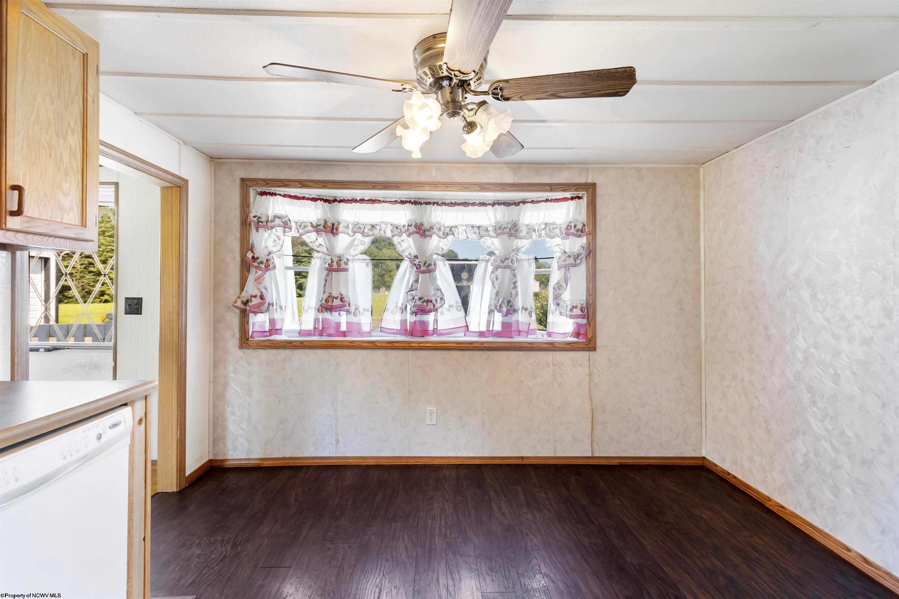1526 Zinn Chapel Road Reedsville, WV 26547 - Photo 13 of 48 Gallery Image 13