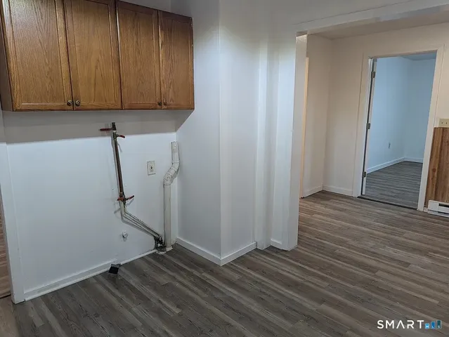 $1,750 | 141 6th Street, Bristol, CT 06010