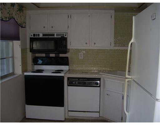 20 Southeast 13th Street, Unit A6 Boca Raton, FL 33432 - Photo 3 of 10 Additional Photo