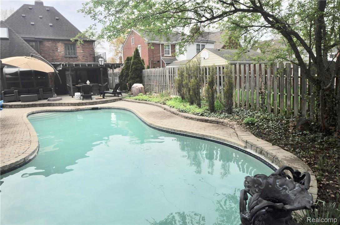 1540 Oxford Road Grosse Pointe, MI 48236 - Photo 33 of 33 DSC_0729.jpeg
