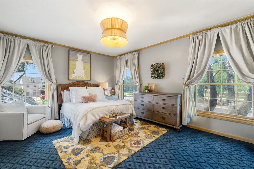 924 Kintner Drive Graham, TX 76450 - Photo 35 of 40 a bedroom with a bed and a window