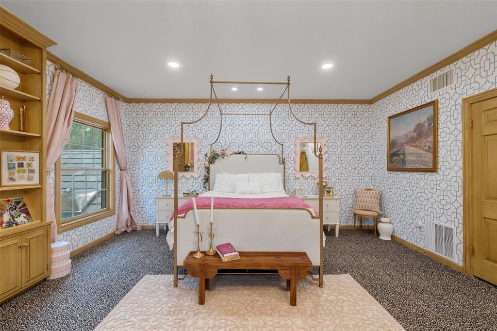 924 Kintner Drive Graham, TX 76450 - Photo 37 of 40 a bedroom with furniture and a window