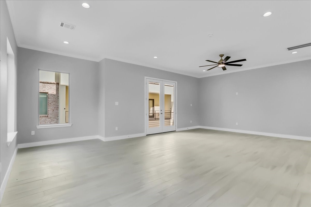 3327 Kilgore Street, Unit F Houston, TX 77021 - Photo 5 of 17 This open concept is perfect for entertaining!