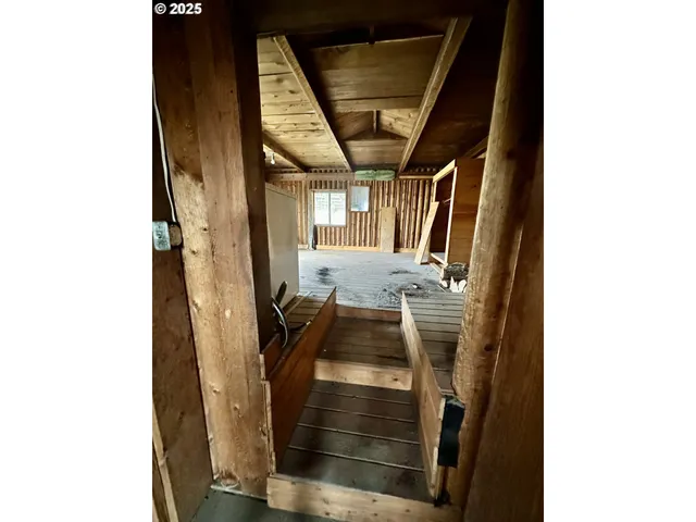 $299,000 | 18775 Griffin Gulch Lane, Baker City, OR 97814