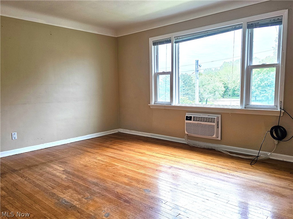 4032 Ridge Road, Unit 6 Cleveland, OH 44144 - Photo 2 of 17
